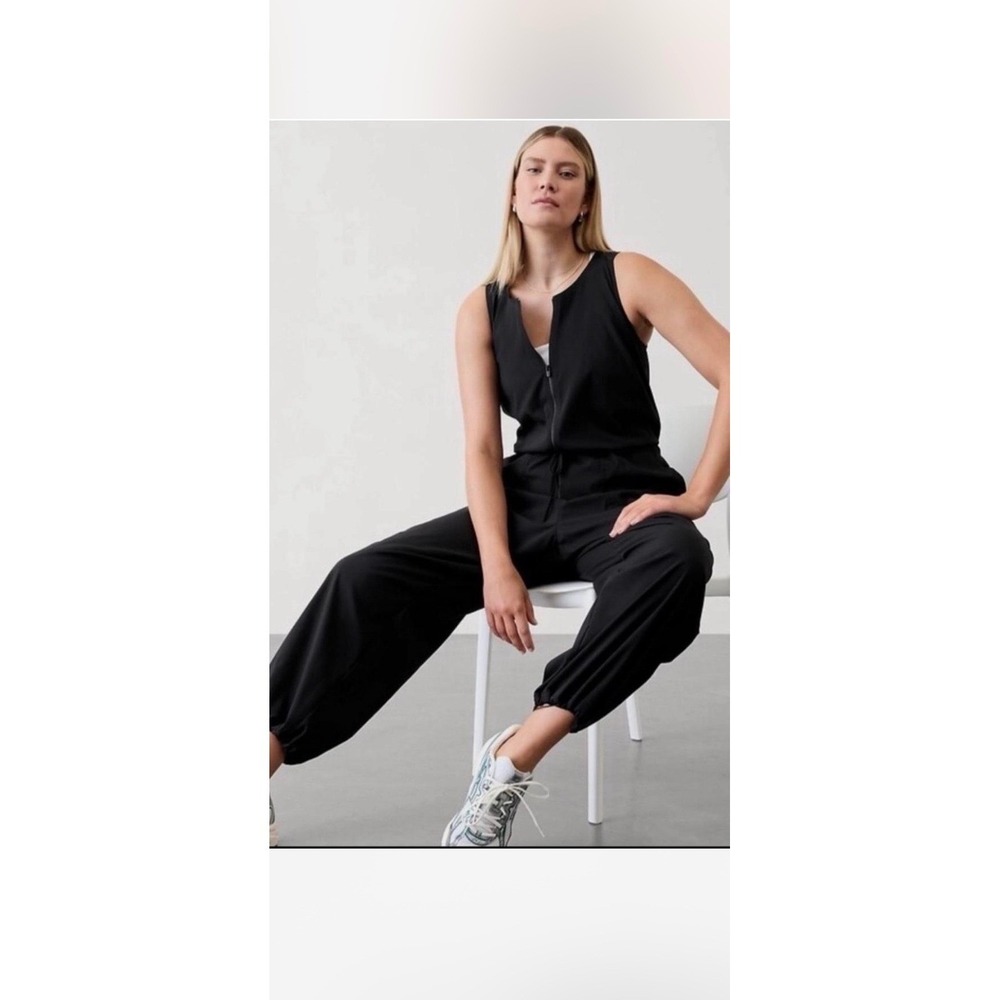 Athleta Brooklyn Jumpsuit Black Sleeveless Full Zip Drawstring Waist XXS